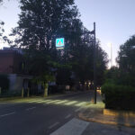 Attraversamento pedonale illuminato in via Capanna