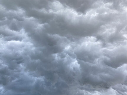 Maltempo: nuvoloni preannunciano un temporale