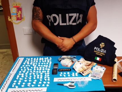 Arresto per spaccio di cocaina a Marina di Montemarciano