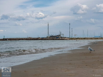 L'attesa in riva al mare - Foto di Sonia Amorello