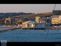 Rotonda tra molo e collina - Foto di Davide Marcioni