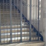 Cancello sulla scalinata della sede comunale di Senigallia