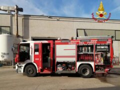 Vigili del Fuoco intervenuti a Pianello di Ostra per incendio forno di verniciatura