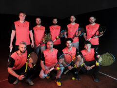 Sena Tennis Senigallia: in alto da sinistra: Edoardo Diamantini, Lorenzo Santini, Marco Cingolani, Luca Compagnucci e Federico Sadori. In basso da sinistra: Giacomo Gabbianelli, Matteo Gabbianelli, Samuele Ramazzotti ed Edoardo Dionigi