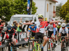 L’italo-brasiliano Mathias Silva Lima Rosetti regola il senigalliese Davide Sdruccioli - Foto Telari