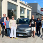 Lions Club Senigallia dona auto all'associazione Le Rondini
