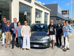 Lions Club Senigallia dona auto all'associazione Le Rondini