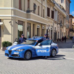 Polizia in piazza Saffi a Senigallia