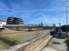 Passerella ciclopedonale provvisoria sul Misa