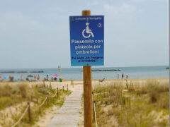 Accesso alla spiaggia per disabili
