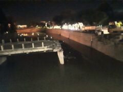 Ponte Garibaldi abbattuto