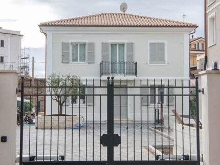 Appartamento in nuova villa bifamiliare in centro a Senigallia - Annuncio Levante Immobiliare