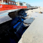 Mareggiata fa danni sul lungomare di Marina di Montemarciano