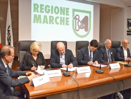Sanità, firmato il protocollo d’intesa tra Regione Marche e sindacati