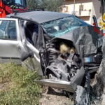 Auto contro albero: incidente a Nidastore di Arcevia