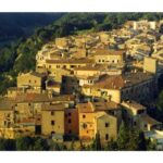 Veduta del centro abitato di Canino