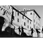 Gigantografia di Lorenzo Cicconi Massi esposta al Palasport di Corinaldo