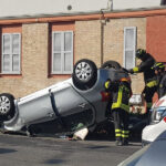 Incidente con auto ribaltata su via Sanzio