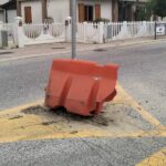 Rotatoria provvisoria danneggiata sulla SS 16