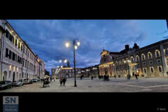 Piazza Garibaldi all'imbrunire - Foto Francesco Sanò