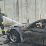 Incendio di un'auto sull'A14