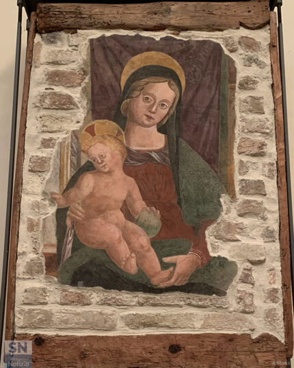 Madonna col Bambino, a Scapezzano - Foto Rossano Morici