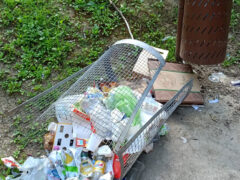 Danneggiamenti e sporcizia al Parco delle Fonti di Corinaldo