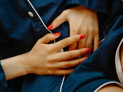 Donna, dolori, addome, ventre, infezioni urinarie, cistite