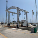 Travel Lift al porto di Senigallia