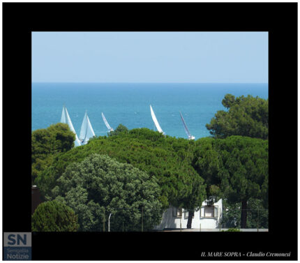 Il mare sopra - Foto Claudio Cremonesi