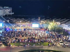 Piazzale della Libertà durante gli eventi per festeggiare i 92 anni della Rotonda a Mare