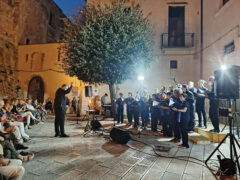 Coro dell'Antica Città di Ostra a San Nicandro Garganico