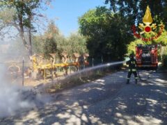 Veicolo in fiamme a Ripe di Trecastelli