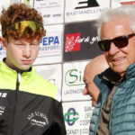 Davide Sdruccioli premiato da patron Bruno Cantarini