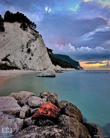 Alba sulla Riviera del Conero - Foto Enrico Petrini