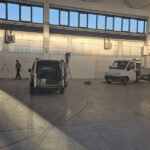 Operai al lavoro alla palestra di via Mantegna alla Cesanella