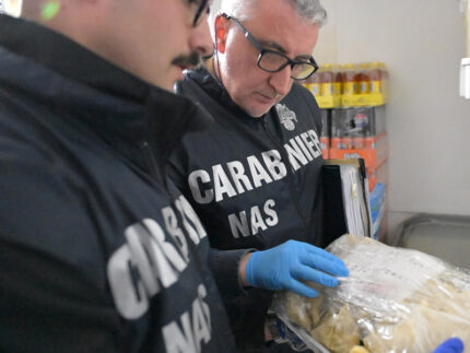 Controlli dei Carabinieri del NAS