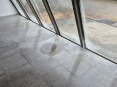 Infiltrazioni d'acqua alla palestra del plesso Corinaldesi