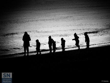 In fila indiana... - Foto Paolo Gresta