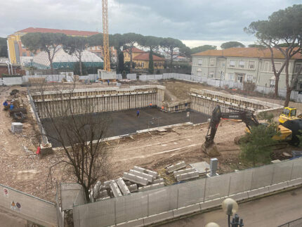 Lavori di costruzione della palazzina emergenze all'ospedale di Senigallia