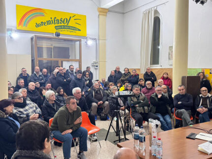 Incontro a Scapezzano per il sindaco Olivetti