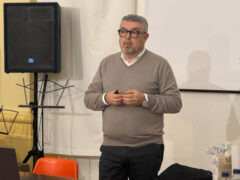 Incontro a Scapezzano per il sindaco Olivetti