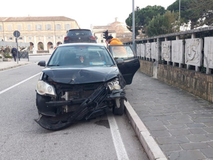 Incidente tra via Montenero e via Rossini