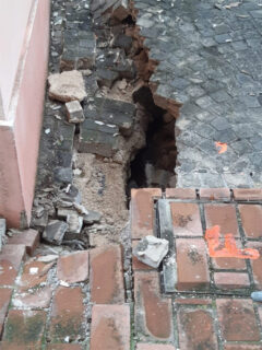 Crolli e smottamenti nel castello di Roncitelli Crolli e smottamenti nel castello di Roncitelli