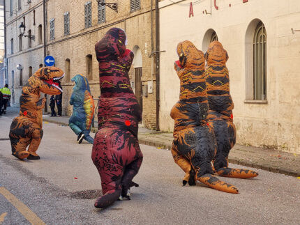 Dinosauri a spasso - Foto Luca Ceccacci