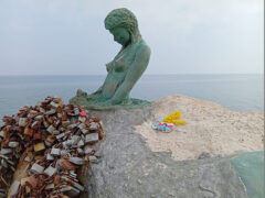 Volti di donne, pensatrici, scrittrici e filosofe, femministe e transfemministe, disseminate per Senigallia con le loro citazioni