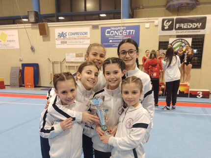 Ginnastica Artistica Cesanella a Fermo per gare regionali a squadra silver