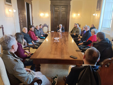 Incontro tra sindaco, assessori e operatori turistici di lungomare Marconi
