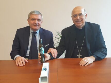 Olio di Capaci donato ai vescovi della provincia di Ancona