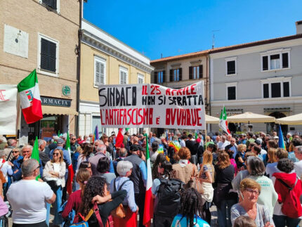 Protesta in piazza Roma del 25 aprile 2026